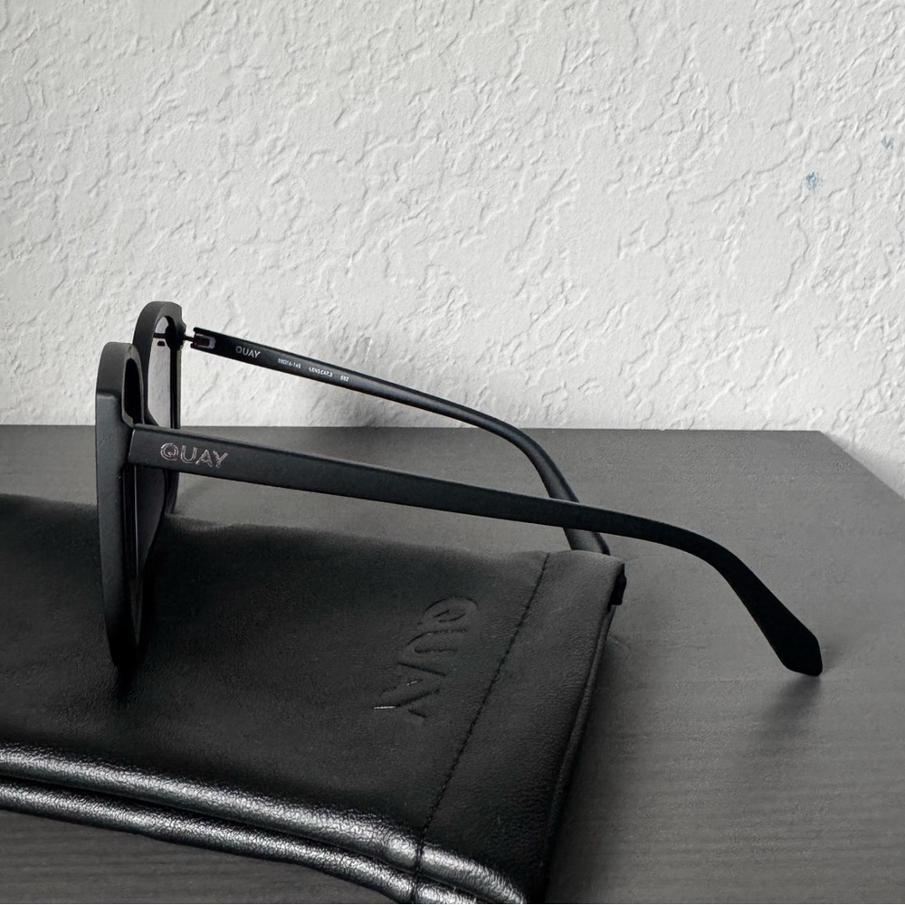 Quay Ever After Sunglasses (Matte Blk/Fade) - Picture 5 of 5